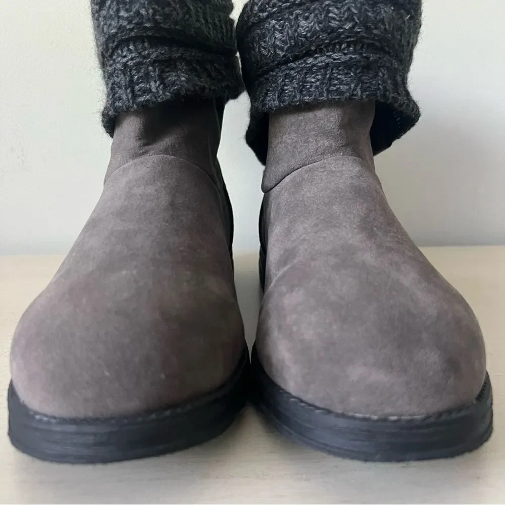 NWOT Muk Luk sz 10 Patti Cable Cuff Boots- Gray Knit Ankle Slippers